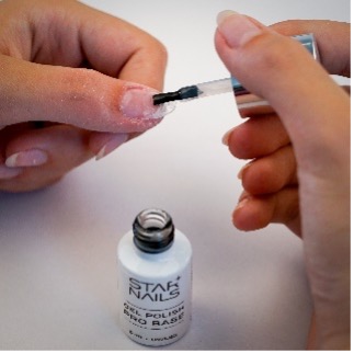 Nanášanie podkladovej bázy na celý necht