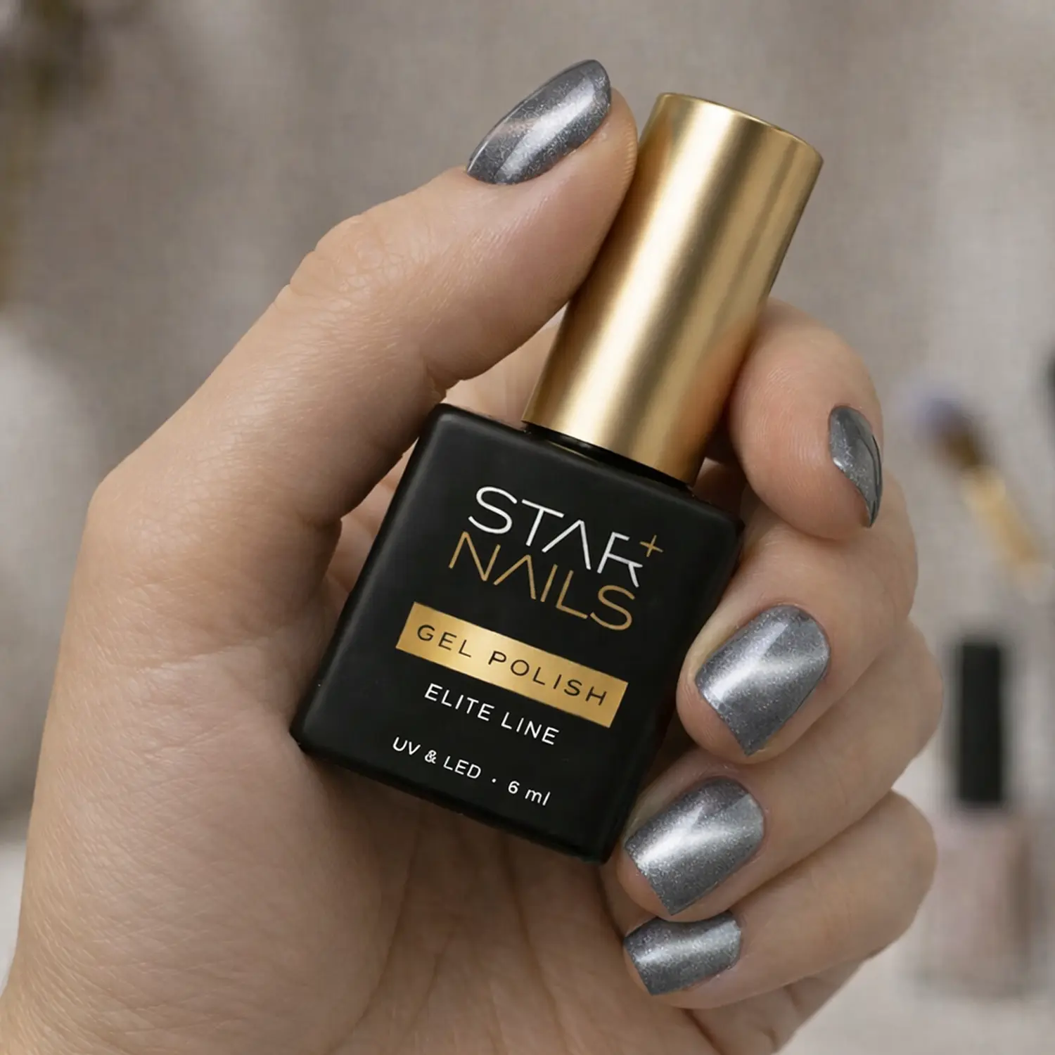 Doplnenie gélových nechtov s Cat Eye efektom - kompletný návod od STARNAILS