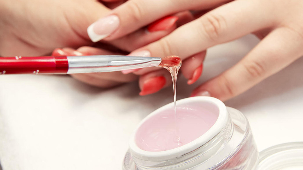 UV gély STARNAILS - osvedčená voľba pre pevné gélové nechty