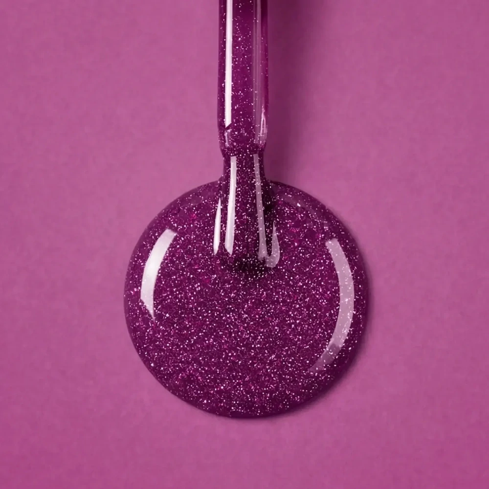 G&eacute;l lak Flashing Lights 027 Imperial &ndash; fuchsiovo ružov&yacute; odtieň s ne&oacute;nov&yacute;m flash trblietkom