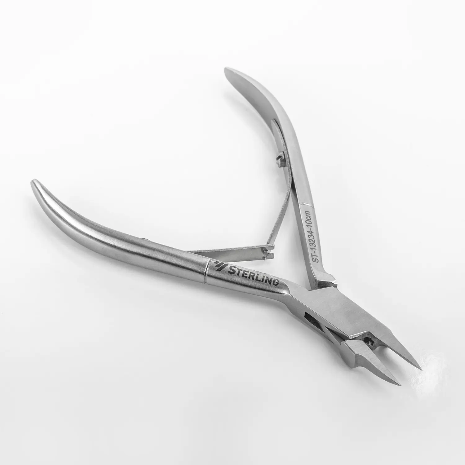 Podologick&eacute; klie&scaron;te Sterling ST-13234 &ndash; nehrdzavej&uacute;ca oceľ, sat&eacute;nov&yacute; povrch