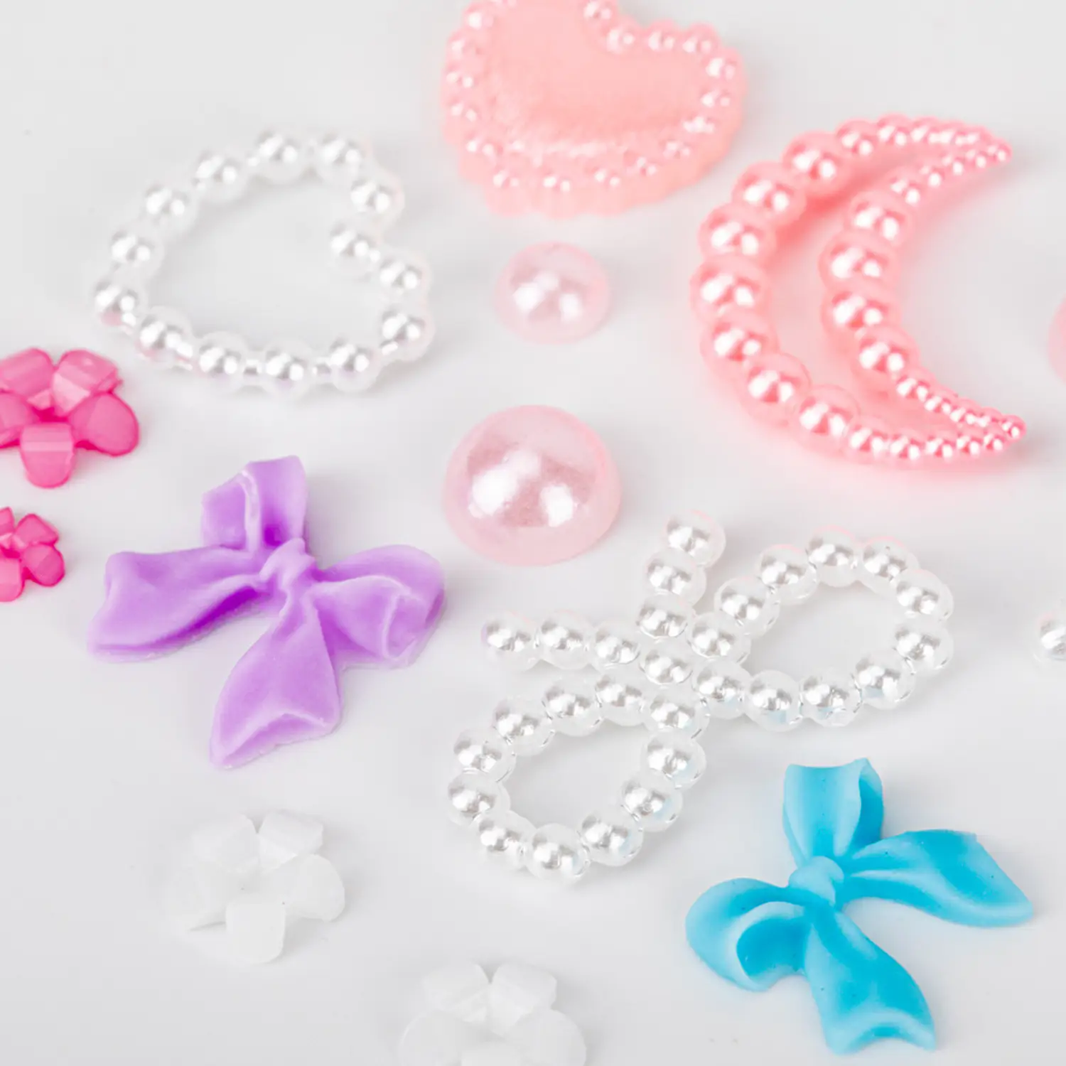 Ako použiť 3D ozdoby na nechty &ndash; veľk&yacute; mix 03