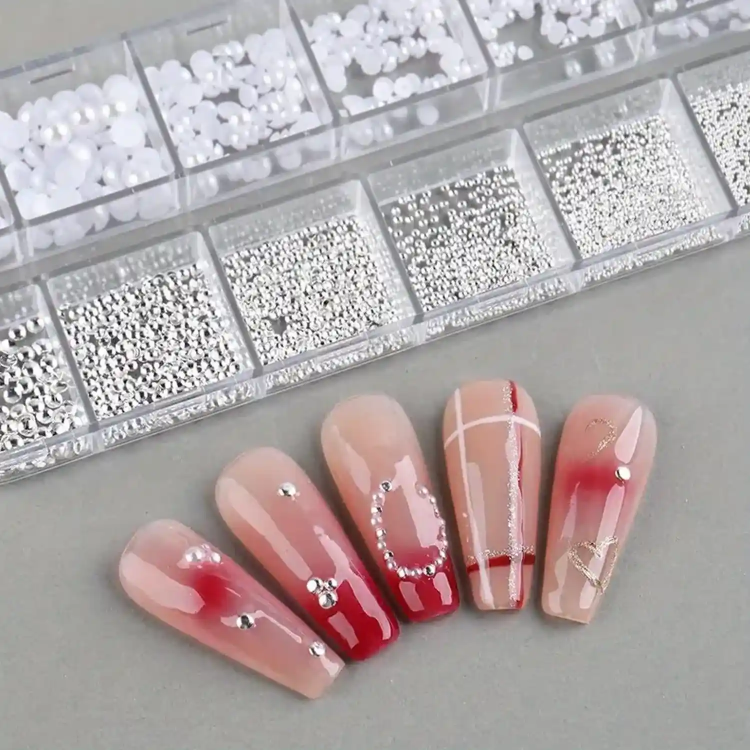 Obsah balenia &ndash; Perly a strieborn&yacute; kavi&aacute;r STARNAILS