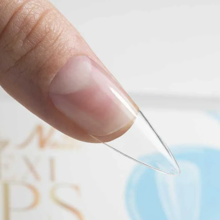 Gel Tipy CLEAR mandľa &ndash; aplik&aacute;cia gel tipu na pr&iacute;rodn&yacute; necht