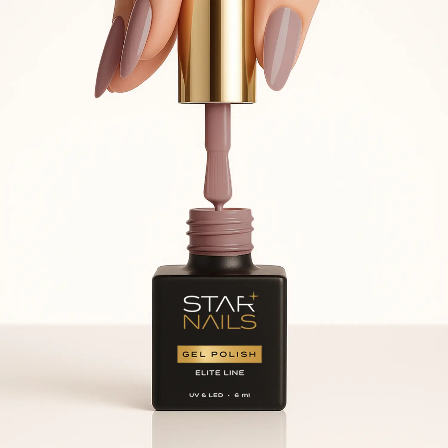 UV/LED Gel Polish Elite Line Body Glow – aplikácia hnedého gél laku