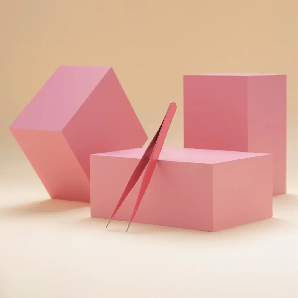 Kozmetick&aacute; pinzeta Pinky &ndash; rovn&aacute; nerezov&aacute; pinzeta pre riasy a nail art