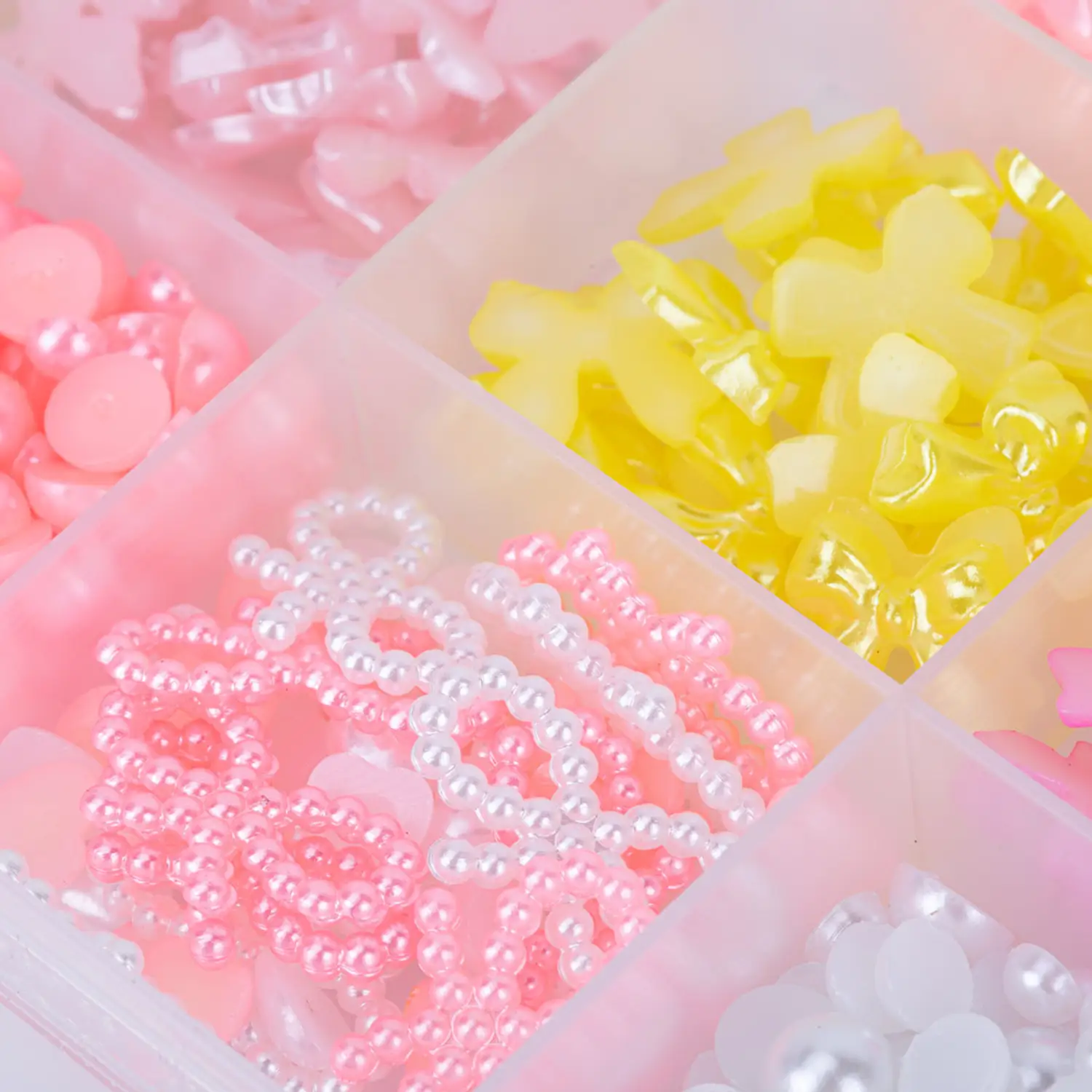 Obsah balenia &ndash; 3D ozdoby na nechty veľk&yacute; mix 02